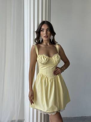 BELLA KORSE DANTEL DETAYLI MİNİ POPLİN SARI ELBİSE 