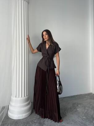 JESERA PİLELİ MAXİ ETEK KUŞAKLI CEKET KAHVERENGİ TAKIM 