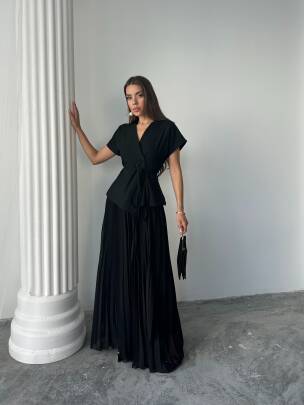 JESERA PİLELİ MAXİ ETEK KUŞAKLI CEKET SİYAH TAKIM 
