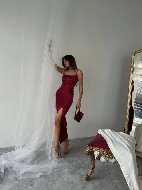 STEFANİ YIRTMAÇLI ASKILI BORDO ELBİSE - 2